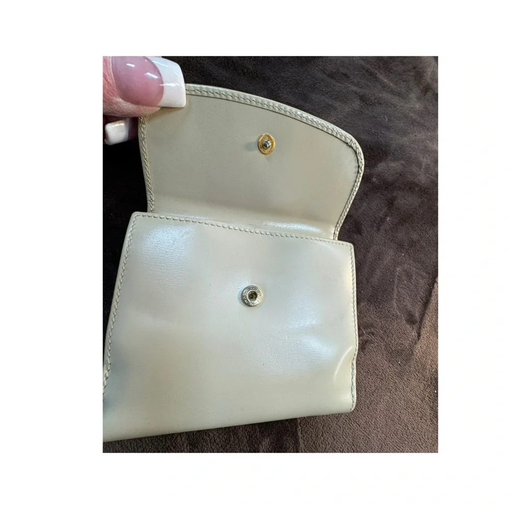 Gucci Vintage Flap Wallet with G clasp - Picture 8 of 12